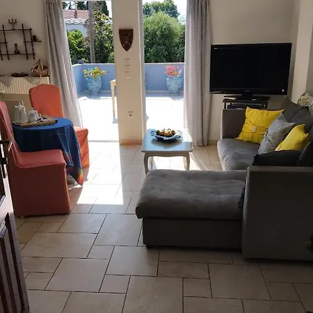 Apartament Πέτρινο Στη Θάλασσα Nafpaktos Zewnętrze zdjęcie