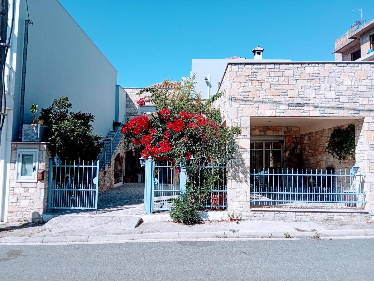 πέτρινο στη θάλασσα Apartment *