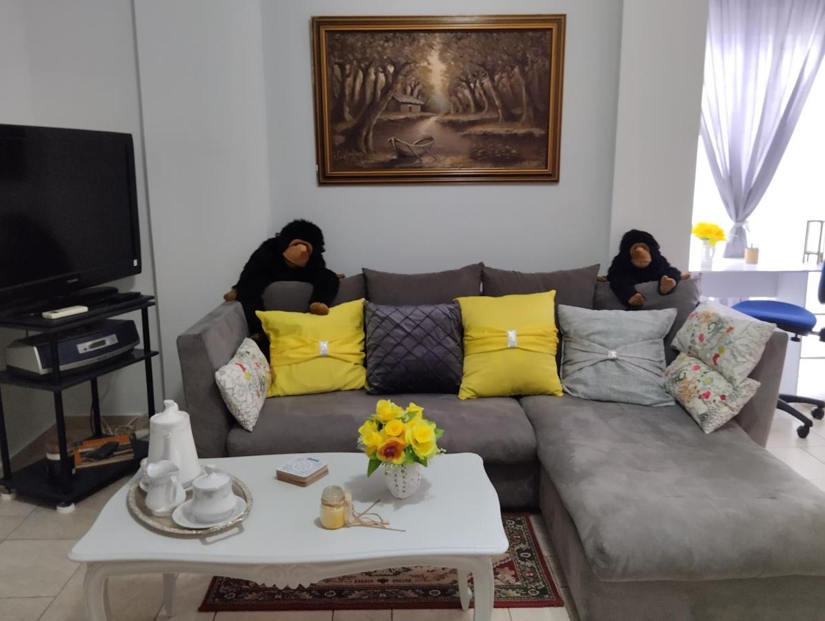 πέτρινο στη θάλασσα Apartment *