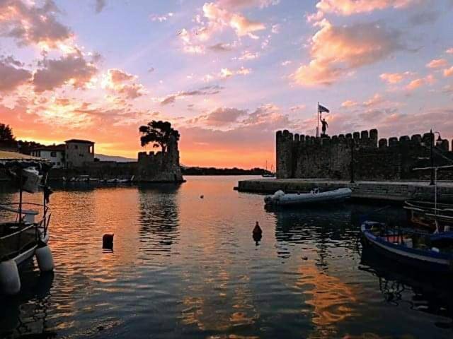 Apartment πέτρινο στη θάλασσα Nafpaktos